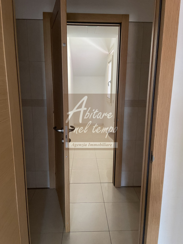 Immagine 17 di Ufficio in vendita  in Viale della Stazione a Cittadella