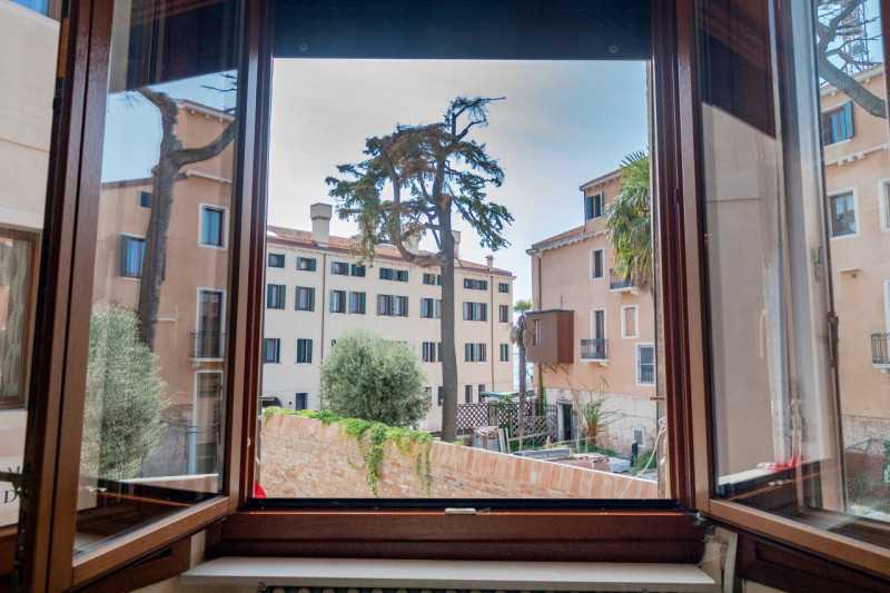 Immagine 16 di Appartamento in vendita  a Venezia