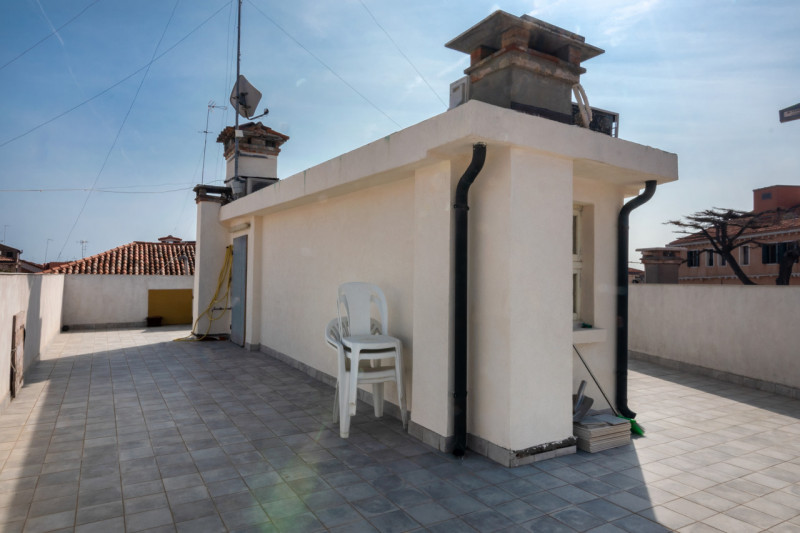 Immagine 18 di Appartamento in vendita  a Venezia