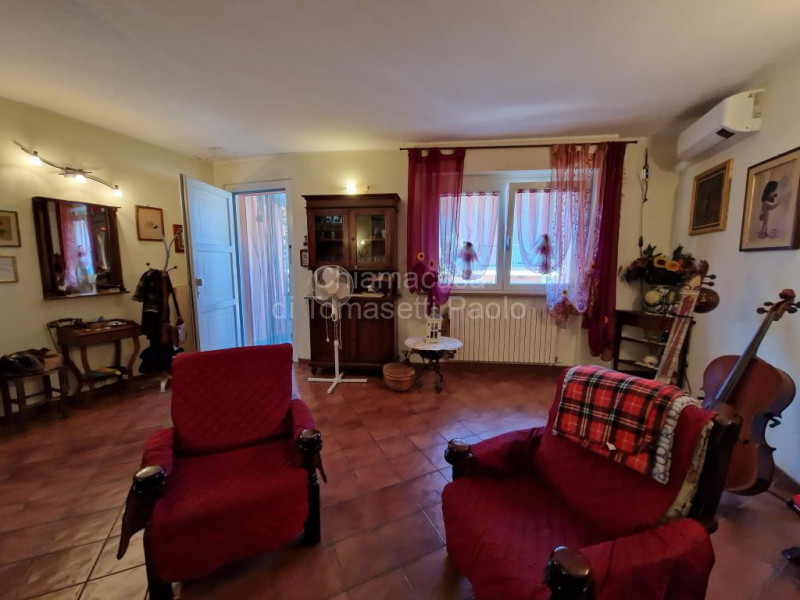 Immagine 4 di Villetta a schiera in vendita  in strada  della pieve a Pesaro