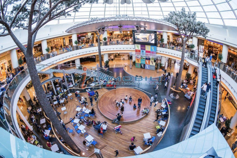 Immagine 5 di Negozio in affitto  in VIA ITALIA a Sesto San Giovanni