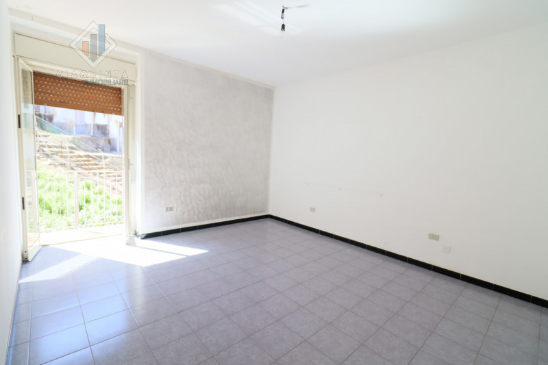 Immagine 4 di Appartamento in vendita  in via Penninello n.32 a Palagonia