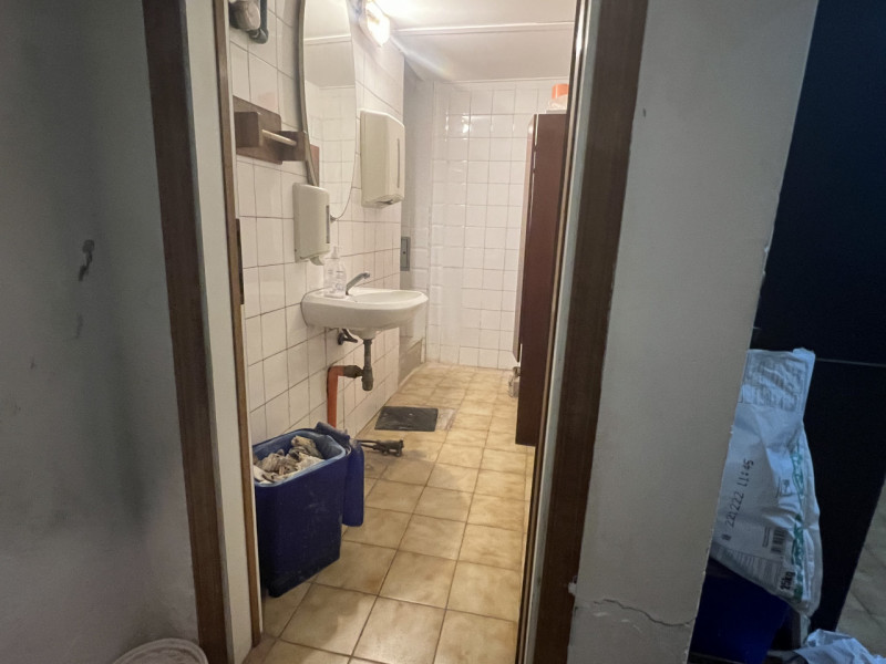 Immagine 7 di Attività commerciale in vendita  in VIA DELLO STATUTO a Firenze