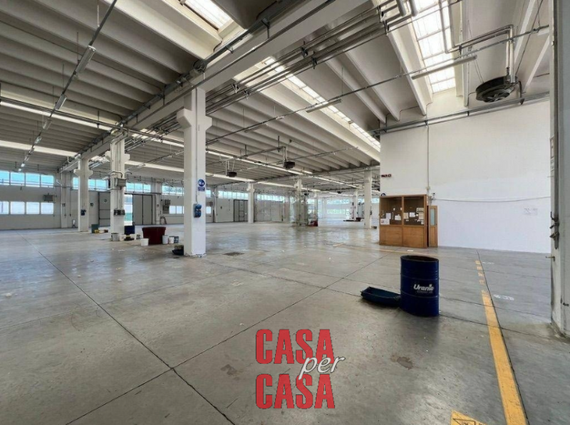 Immagine 3 di Capannone industriale in vendita  in Via Umbria a Monselice