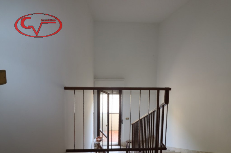 Immagine 6 di Villetta a schiera in vendita  a Bucine