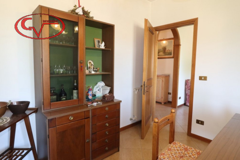 Immagine 12 di Villetta a schiera in vendita  a Bucine