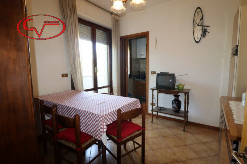 Immagine 31 di Villetta a schiera in vendita  a Bucine