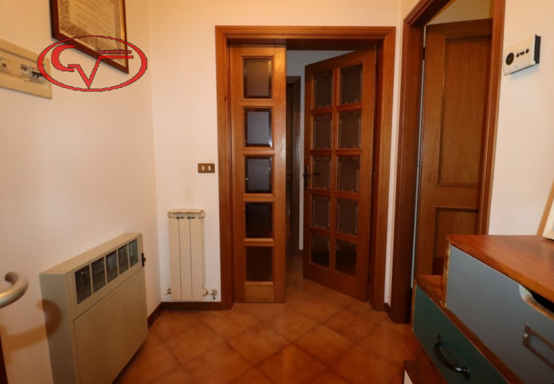 Immagine 33 di Villetta a schiera in vendita  a Bucine