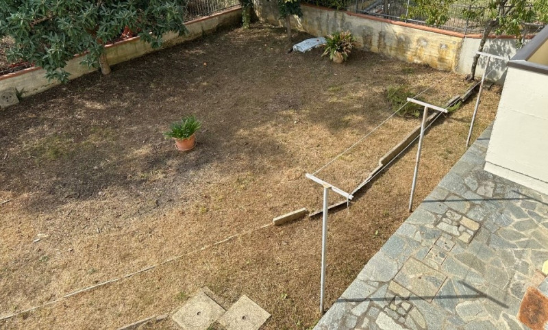 Immagine 42 di Villetta a schiera in vendita  a Bucine