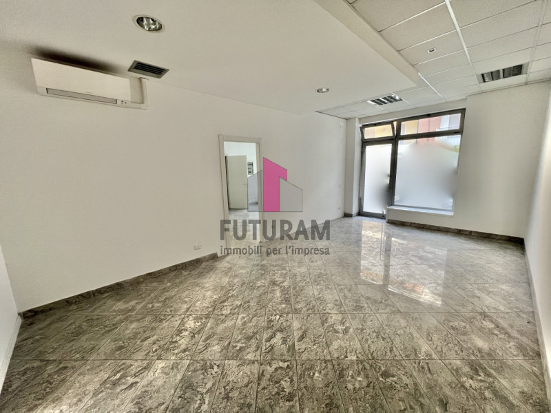 Immagine 4 di Ufficio in vendita  in VIA ROMA a Campodarsego