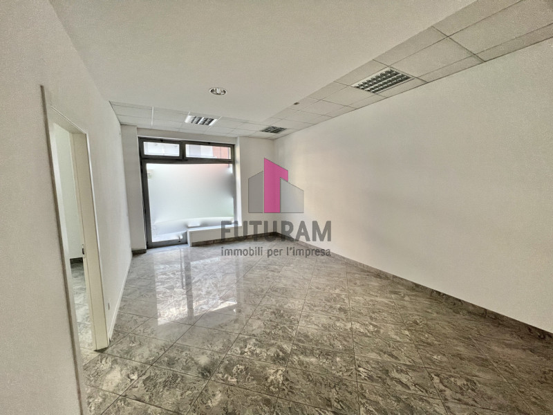 Immagine 6 di Ufficio in vendita  in VIA ROMA a Campodarsego