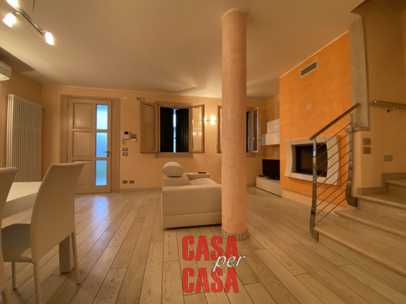 Immagine 2 di Casa bifamiliare in vendita  in via matteotti a Ospedaletto Euganeo