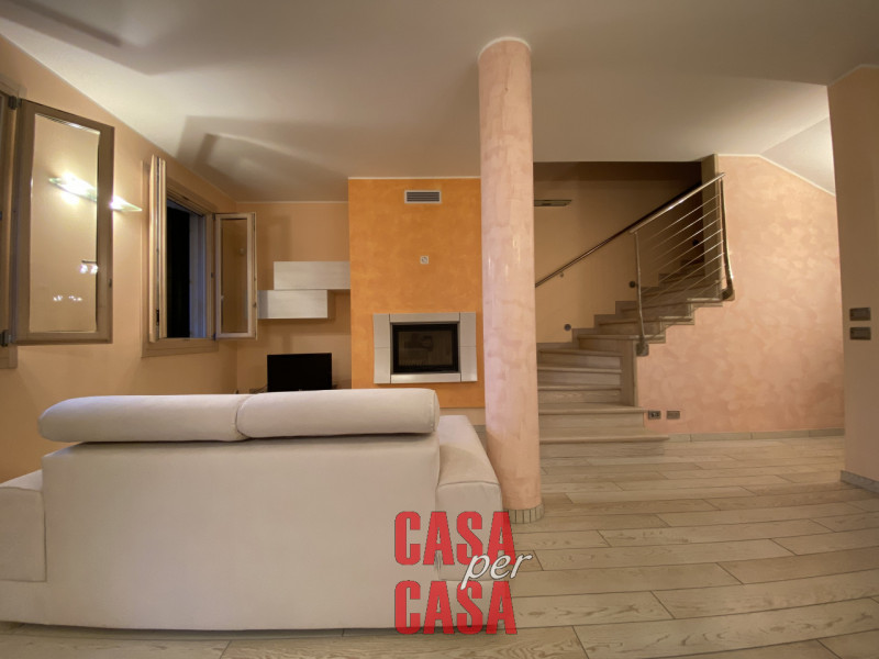 Immagine 9 di Casa bifamiliare in vendita  in via matteotti a Ospedaletto Euganeo