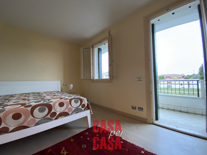 Immagine 20 di Casa bifamiliare in vendita  in via matteotti a Ospedaletto Euganeo