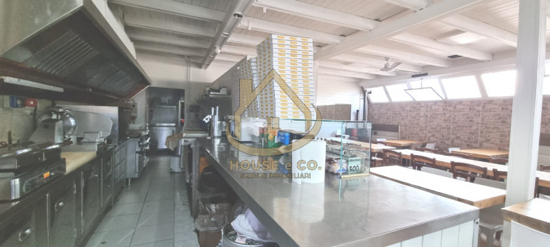 Immagine 4 di Attività commerciale in vendita  in Vigevano Centro a Vigevano