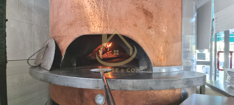 Immagine 8 di Attività commerciale in vendita  in Vigevano Centro a Vigevano