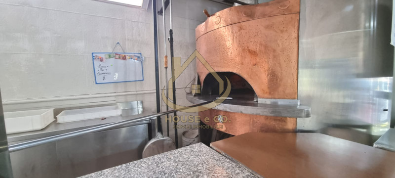 Immagine 10 di Attività commerciale in vendita  in Vigevano Centro a Vigevano