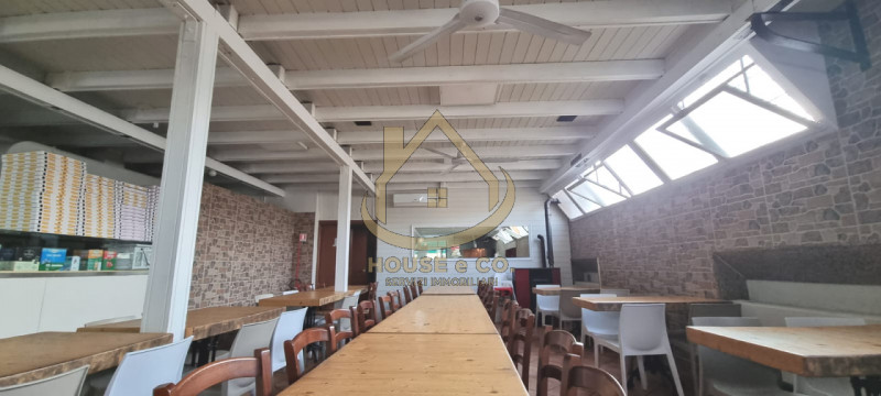 Immagine 15 di Attività commerciale in vendita  in Vigevano Centro a Vigevano