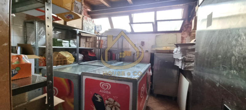 Immagine 20 di Attività commerciale in vendita  in Vigevano Centro a Vigevano