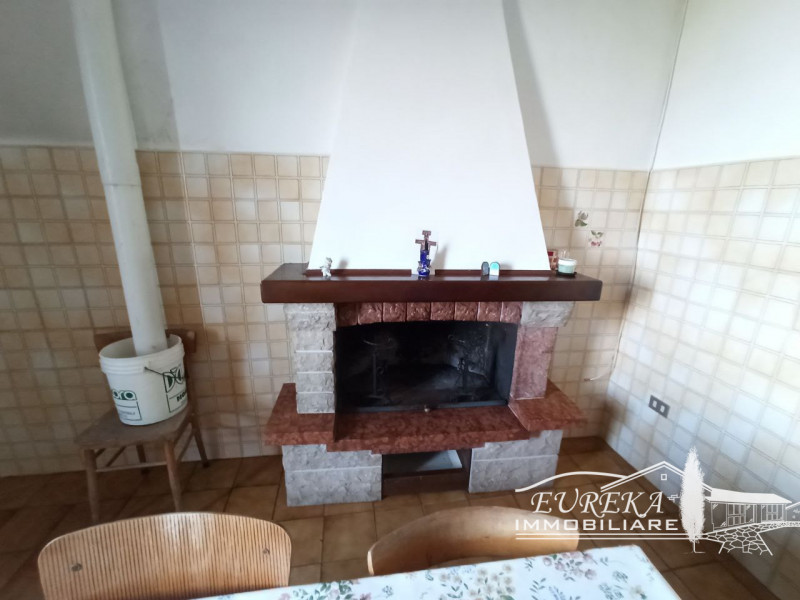 Immagine 3 di Appartamento in vendita  in Ospedaletto a San Venanzo