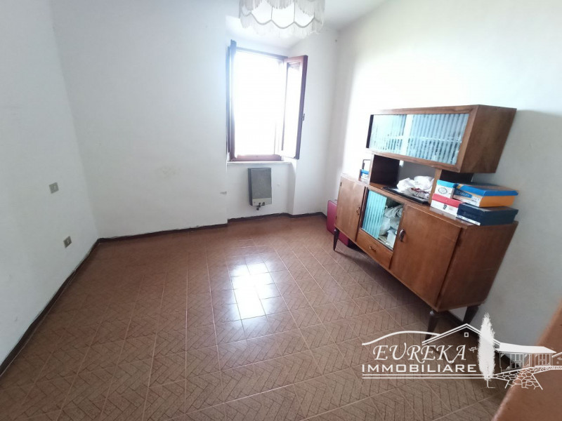 Immagine 15 di Appartamento in vendita  in Ospedaletto a San Venanzo