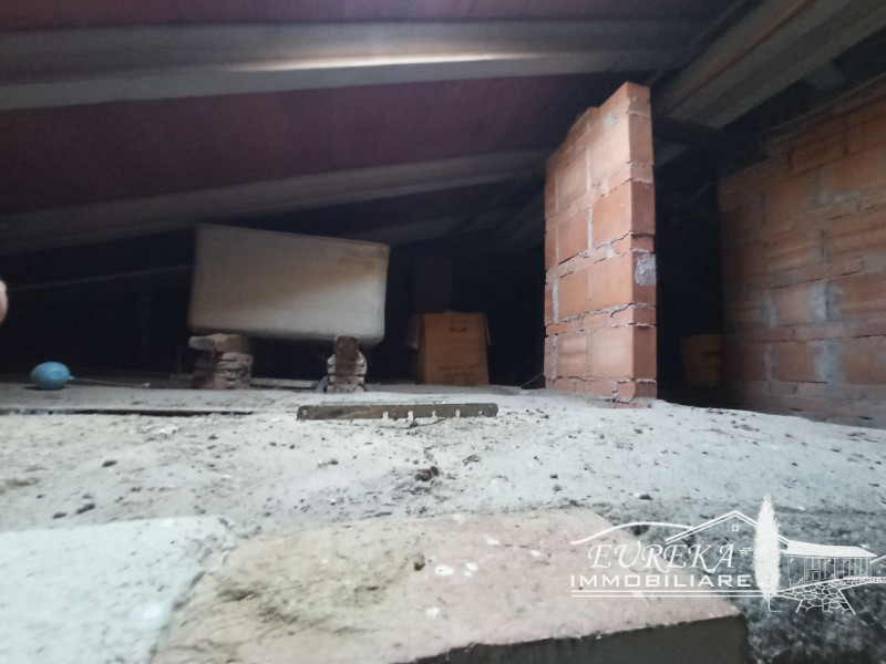 Immagine 23 di Appartamento in vendita  in Ospedaletto a San Venanzo