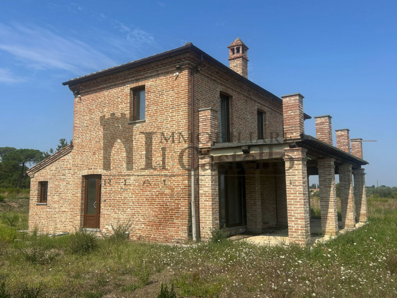 Immagine 2 di Rustico / casale in vendita  a Castiglione Del Lago