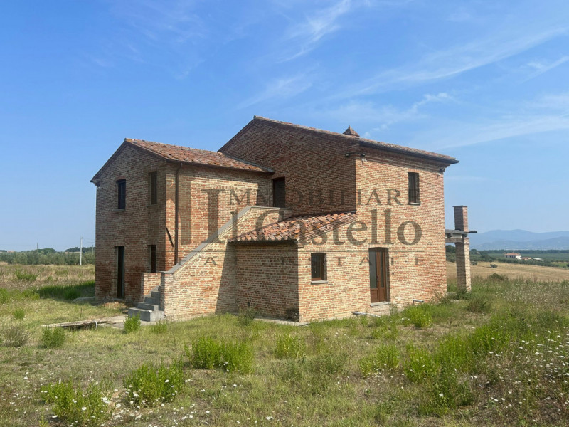 Immagine 3 di Rustico / casale in vendita  a Castiglione Del Lago