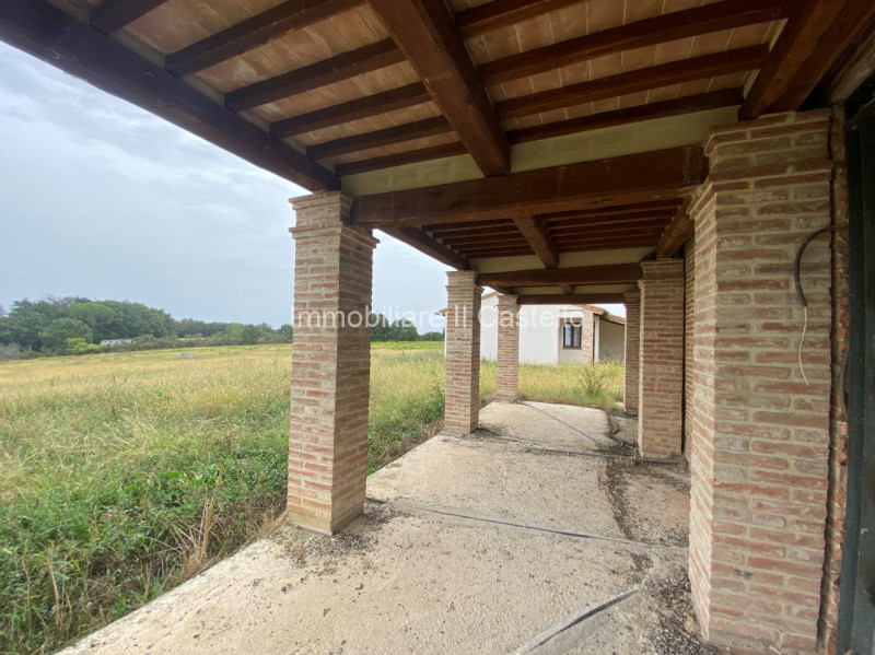 Immagine 15 di Rustico / casale in vendita  a Castiglione Del Lago