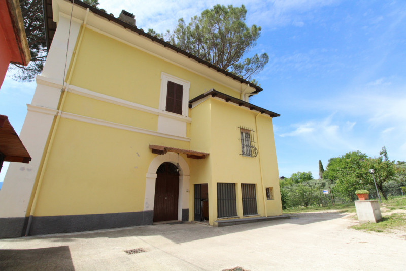 Immagine 33 di Casa indipendente in vendita  in Vocabolo Palma a Terni