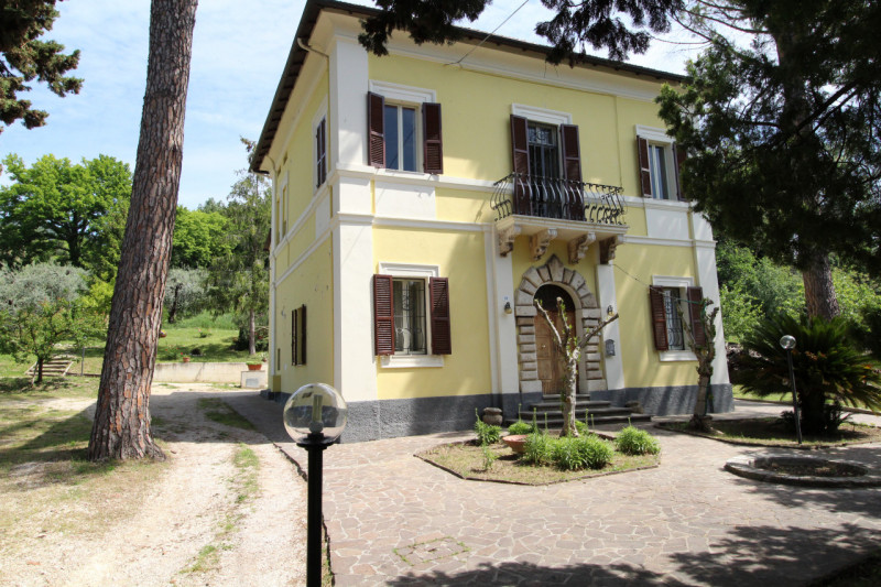 Immagine 34 di Casa indipendente in vendita  in Vocabolo Palma a Terni