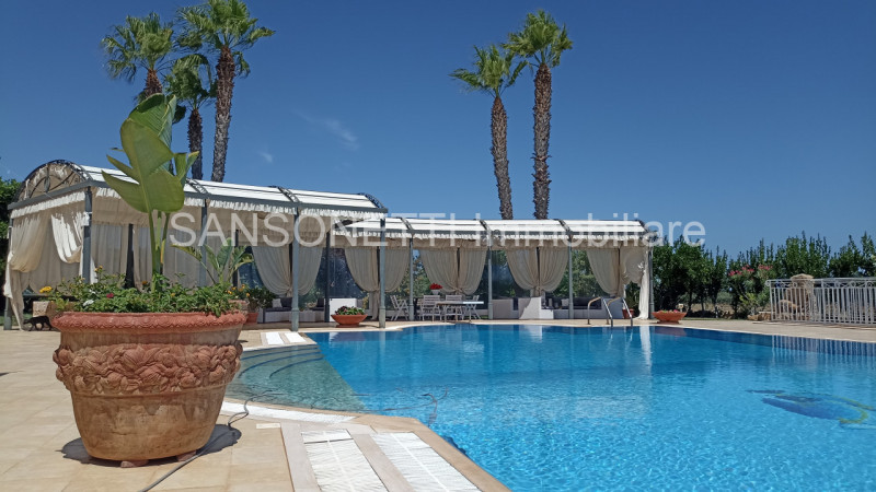 Immagine 9 di Villa in vendita  in IHOSAV a Fasano