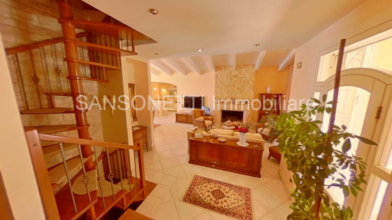 Immagine 17 di Villa in vendita  in IHOSAV a Fasano