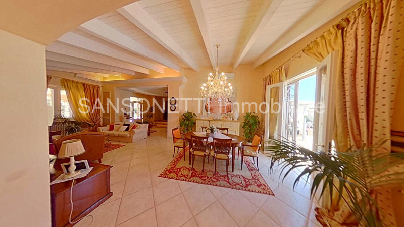 Immagine 19 di Villa in vendita  in IHOSAV a Fasano