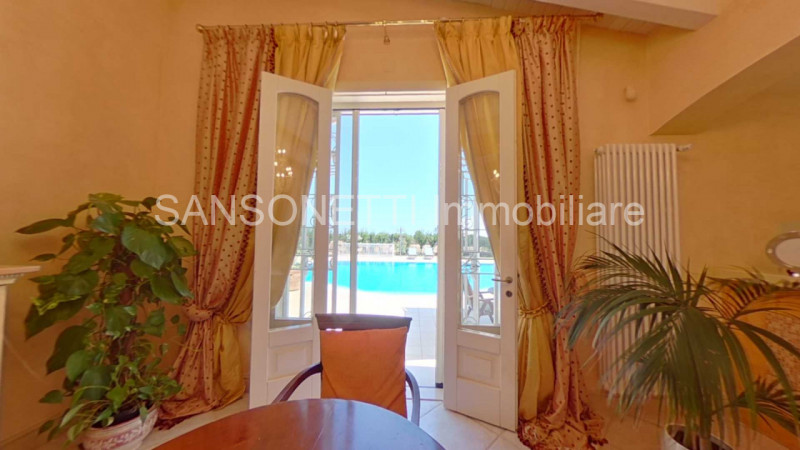 Immagine 21 di Villa in vendita  in IHOSAV a Fasano