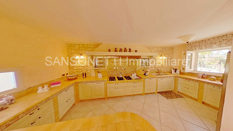 Immagine 25 di Villa in vendita  in IHOSAV a Fasano