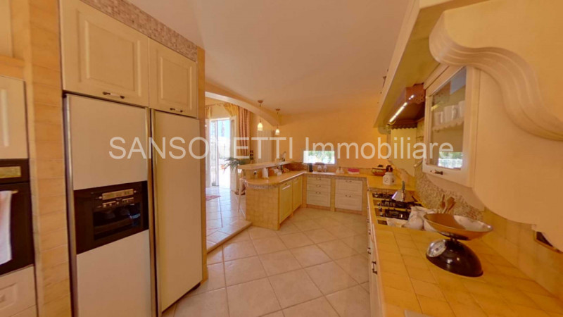 Immagine 27 di Villa in vendita  in IHOSAV a Fasano