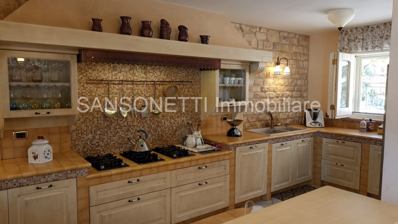 Immagine 52 di Villa in vendita  in IHOSAV a Fasano