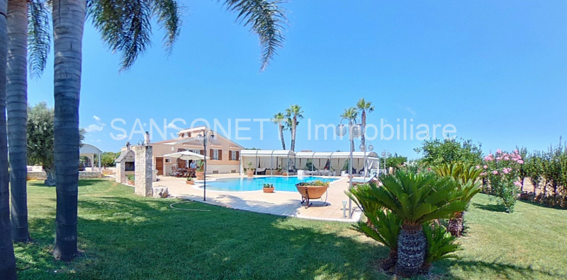 Immagine 55 di Villa in vendita  in IHOSAV a Fasano