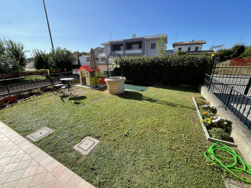 Immagine 2 di Appartamento in vendita  in VIA ROSA' DI BASSANO, 3 a Calvisano