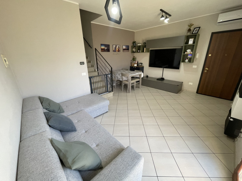 Immagine 5 di Appartamento in vendita  in VIA ROSA' DI BASSANO, 3 a Calvisano