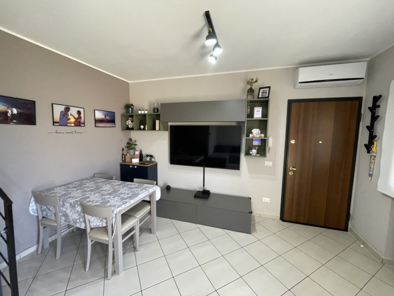 Immagine 6 di Appartamento in vendita  in VIA ROSA' DI BASSANO, 3 a Calvisano