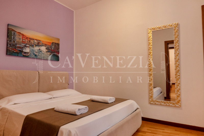 Immagine 7 di Appartamento in vendita  in san marco a Venezia