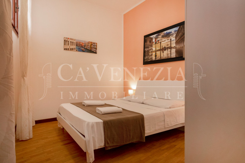 Immagine 8 di Appartamento in vendita  in san marco a Venezia