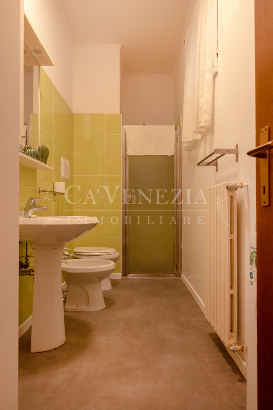 Immagine 16 di Appartamento in vendita  in san marco a Venezia