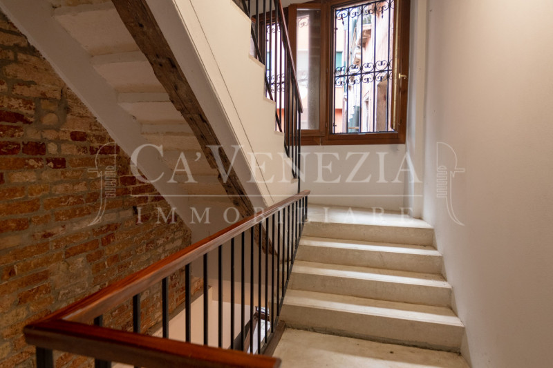 Immagine 17 di Appartamento in vendita  in san marco a Venezia