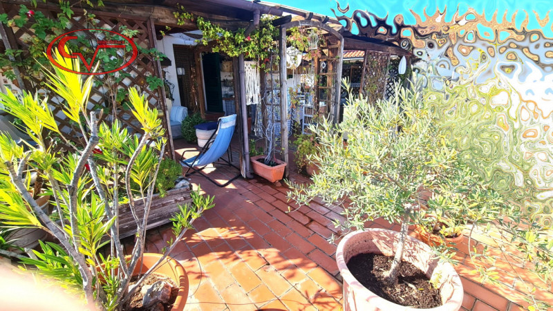 Immagine 3 di Villetta a schiera in vendita  in via liberazione a Bucine