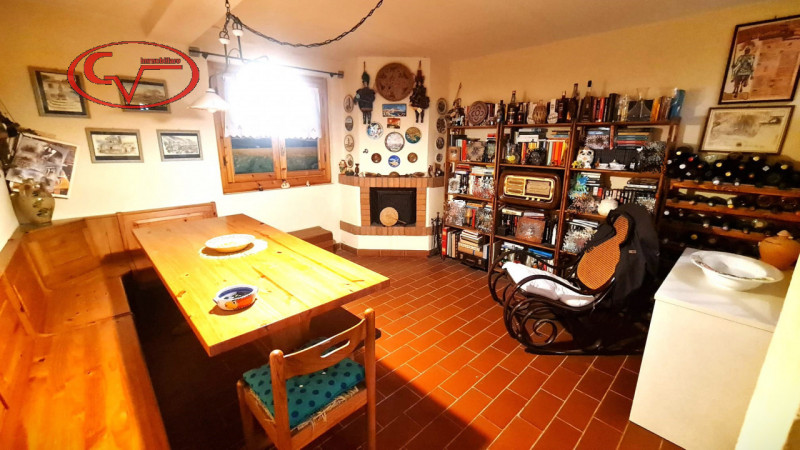 Immagine 11 di Villetta a schiera in vendita  in via liberazione a Bucine