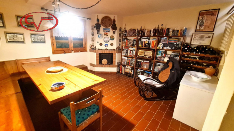 Immagine 12 di Villetta a schiera in vendita  in via liberazione a Bucine