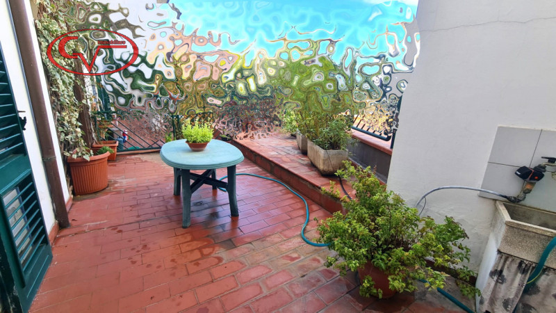 Immagine 32 di Villetta a schiera in vendita  in via liberazione a Bucine